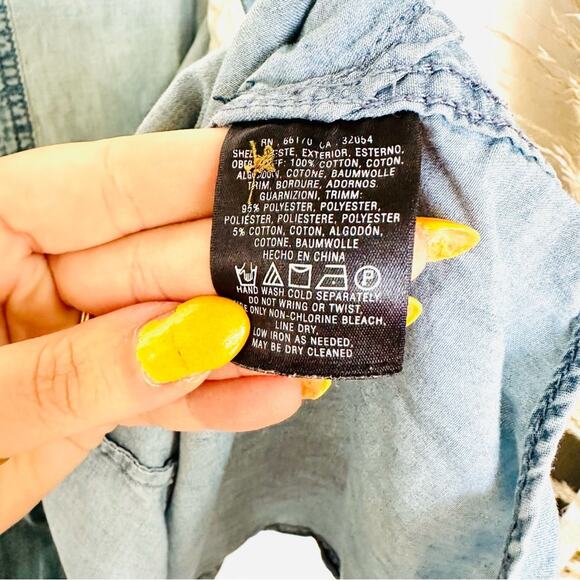 ANTHROPOLOGIE Blue Denim Hood Long Sleeve Button Down Blouse Shirt Shacket Top M - Picture 5 of 13